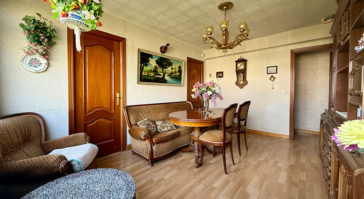 piso-en-venta-en-plaza-rendicion-de-breda