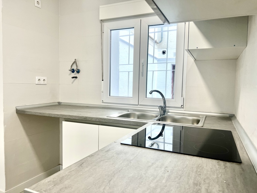 Piso en Venta en Calle de Ochagavia, Valdezarza