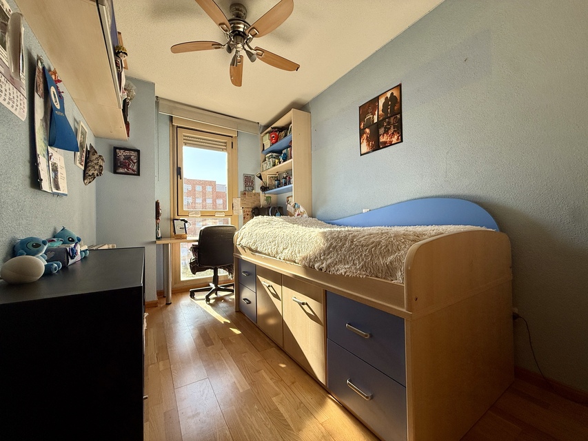 Piso en Venta en Calle Atapuerca, Pau de Carabanchel