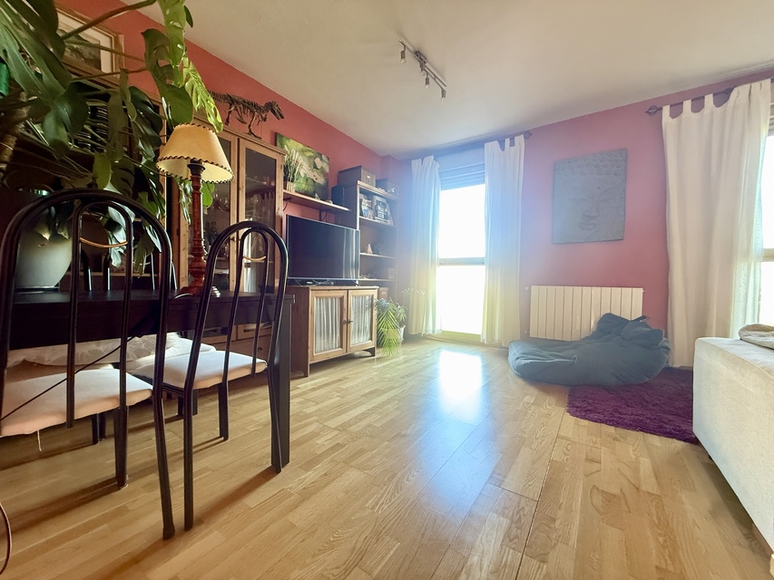 Piso en Venta en Calle Atapuerca, Pau de Carabanchel