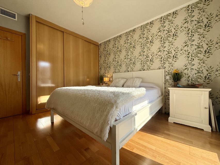 Piso en Venta en Calle Atapuerca, Pau de Carabanchel