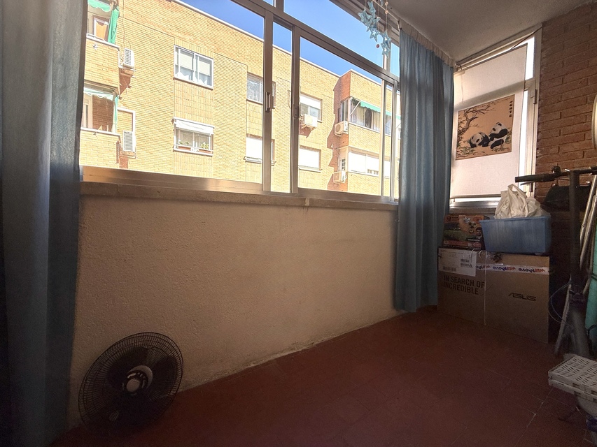 Piso en Venta en Calle Urogallo, Opañel