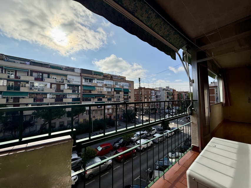 Piso en Venta en Calle Mercedes Arteaga, Opañel