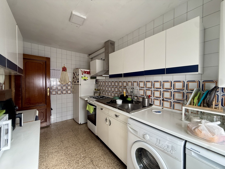 Piso en Venta en Calle Urogallo, Opañel